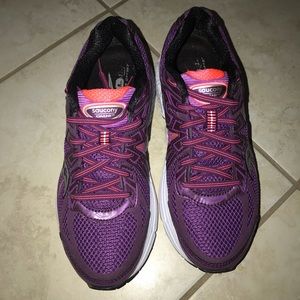 Saucony running shoes